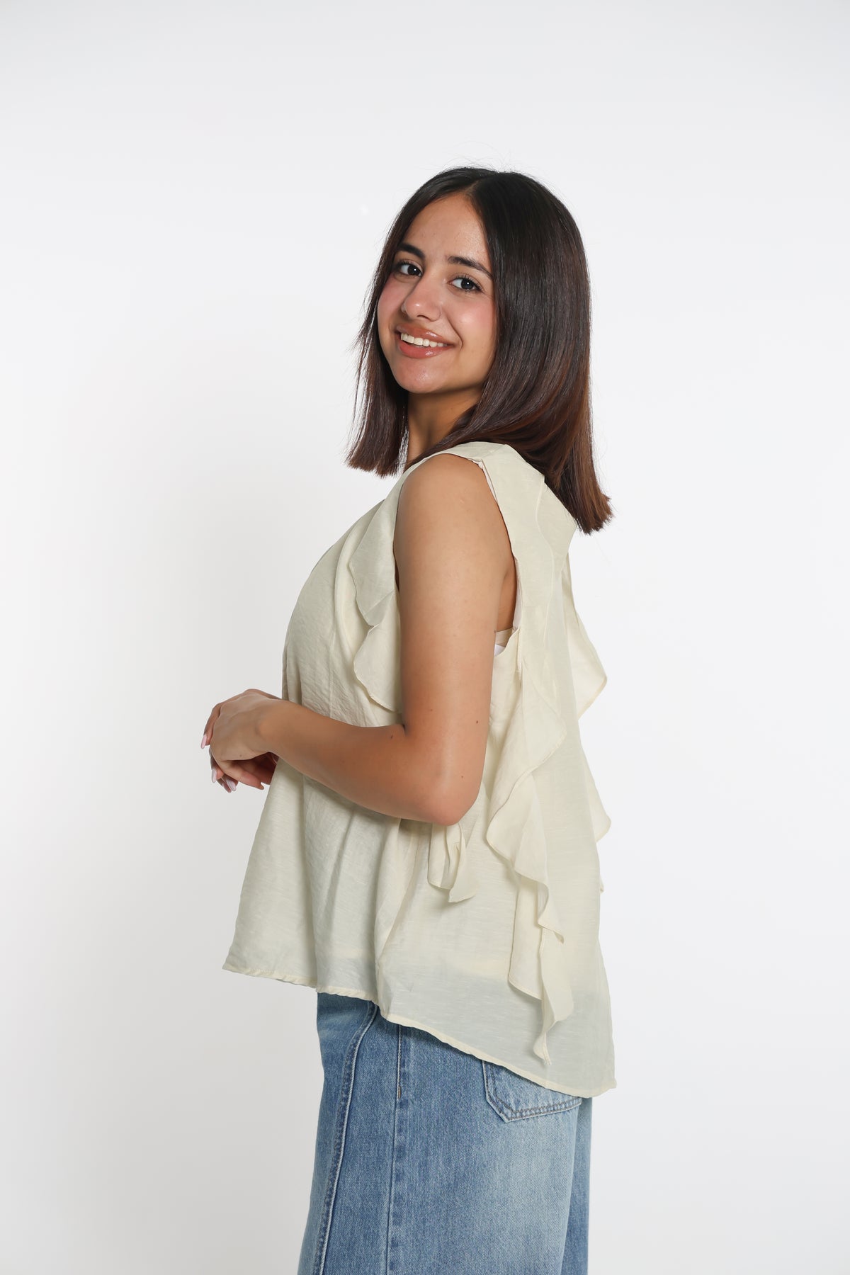 Ruffle flow top- بلوزة رافلز
