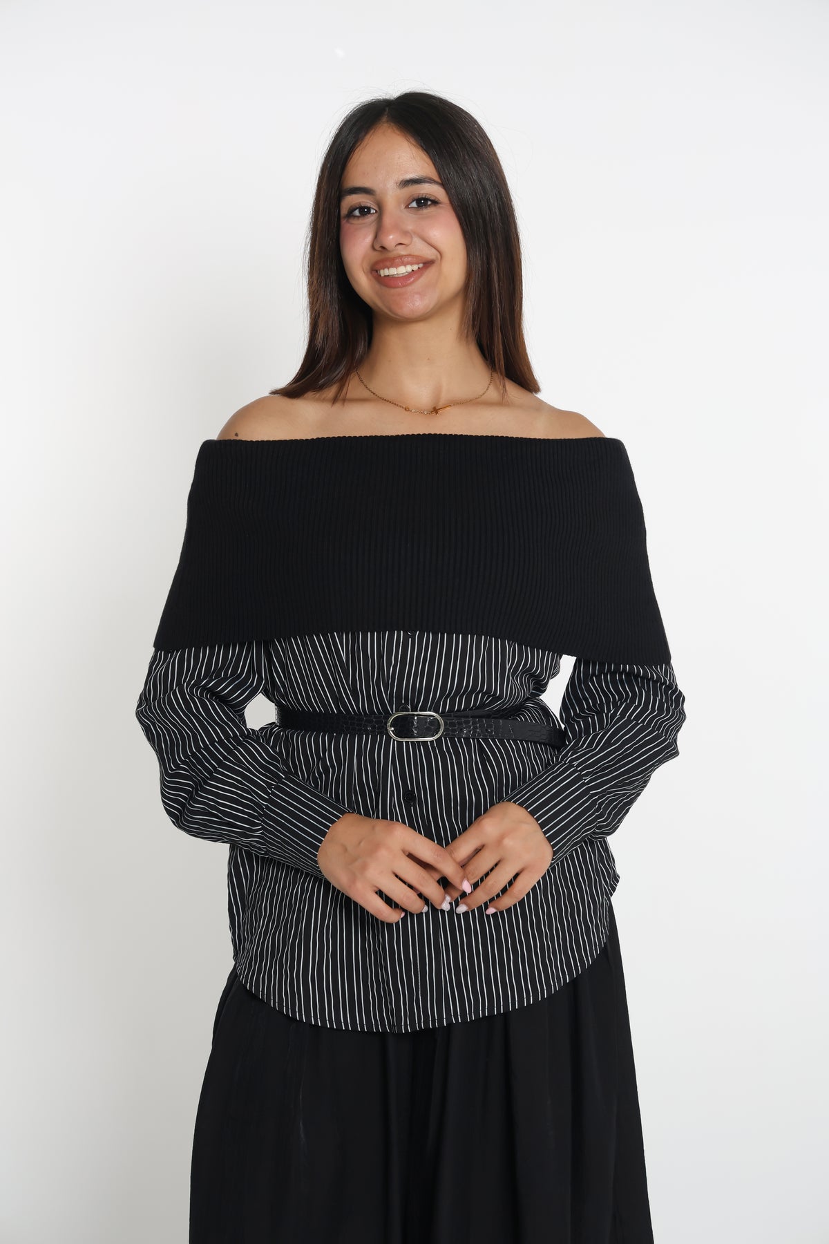 Off shoulder striped shirt- قميص اوف شولدر
