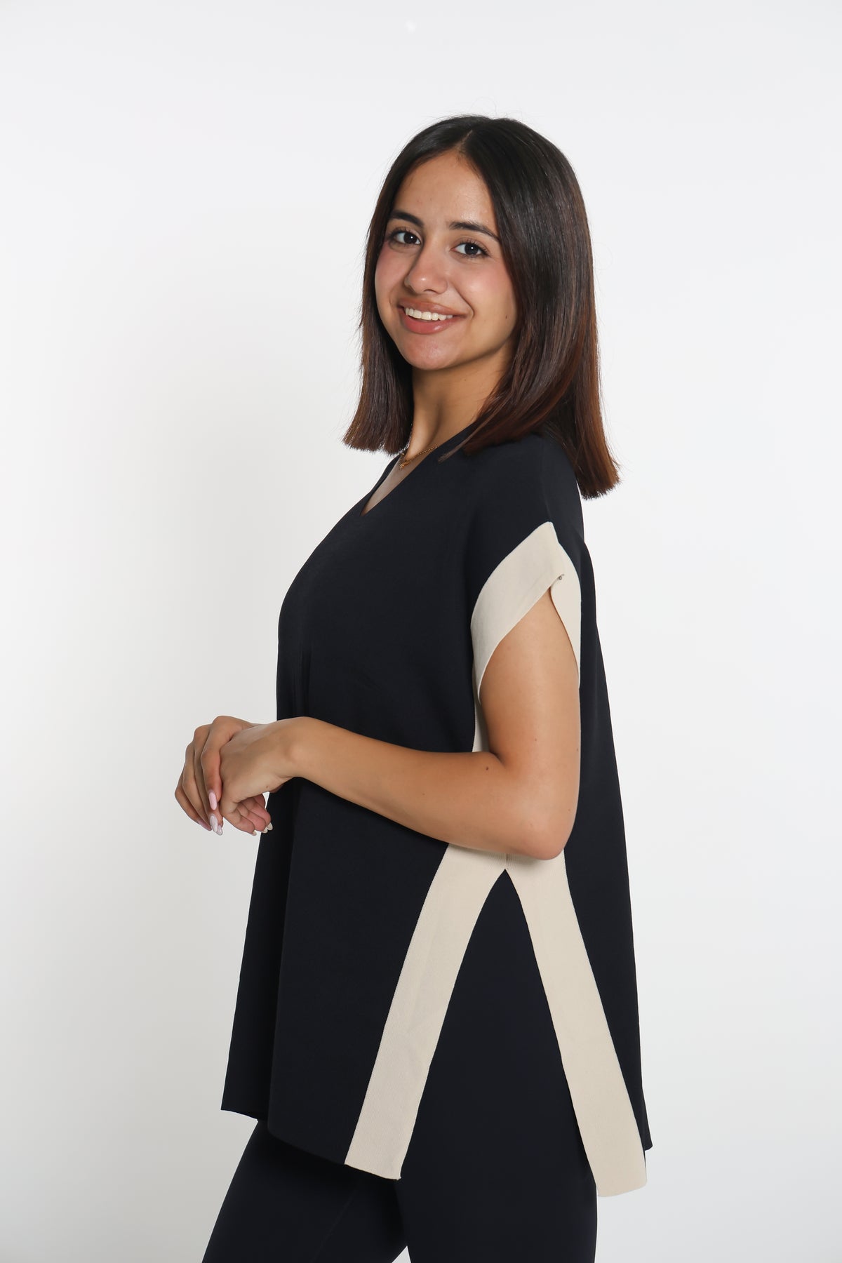 بلوزة طويلة