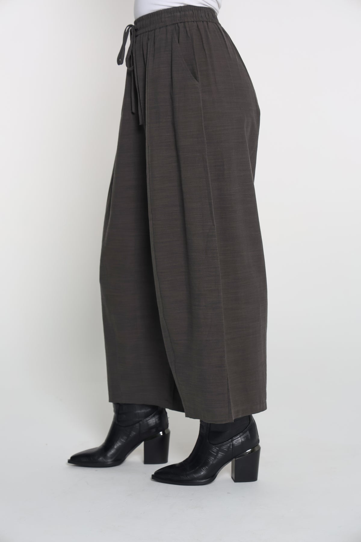 Baloon styled pants- بنطلون بالون ستايل