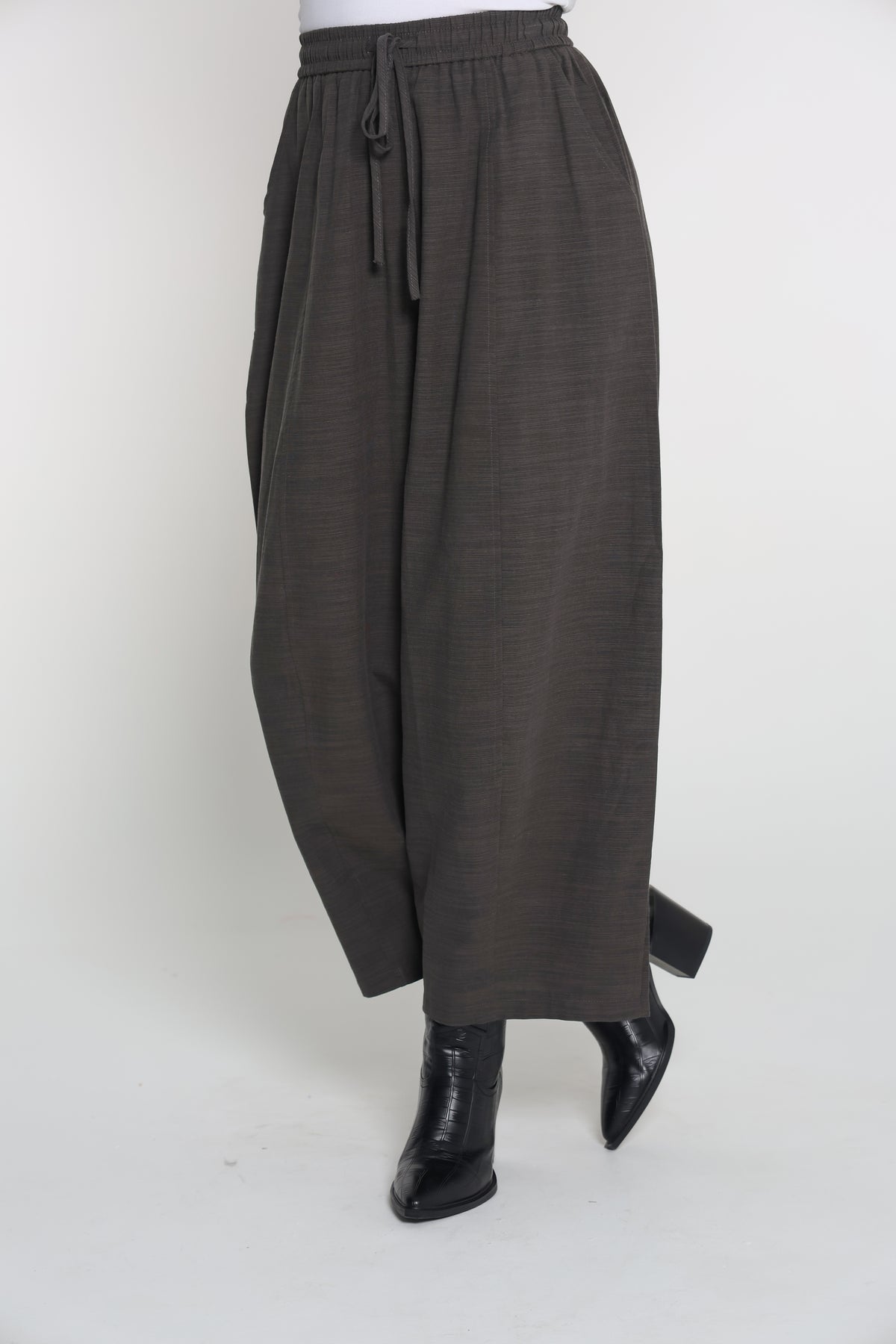 Baloon styled pants- بنطلون بالون ستايل