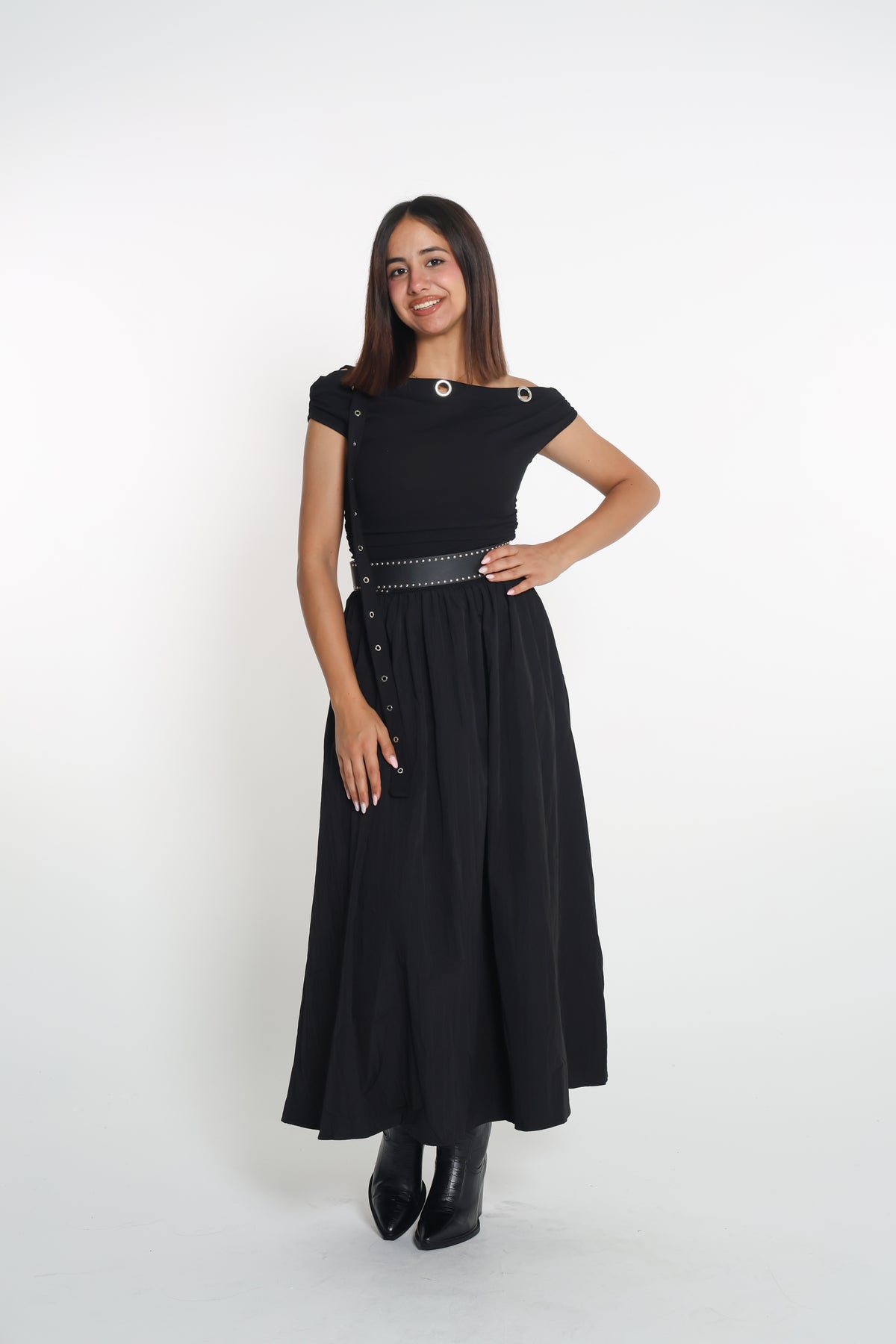 Belted off-shoulder dress- فستان مع حزام