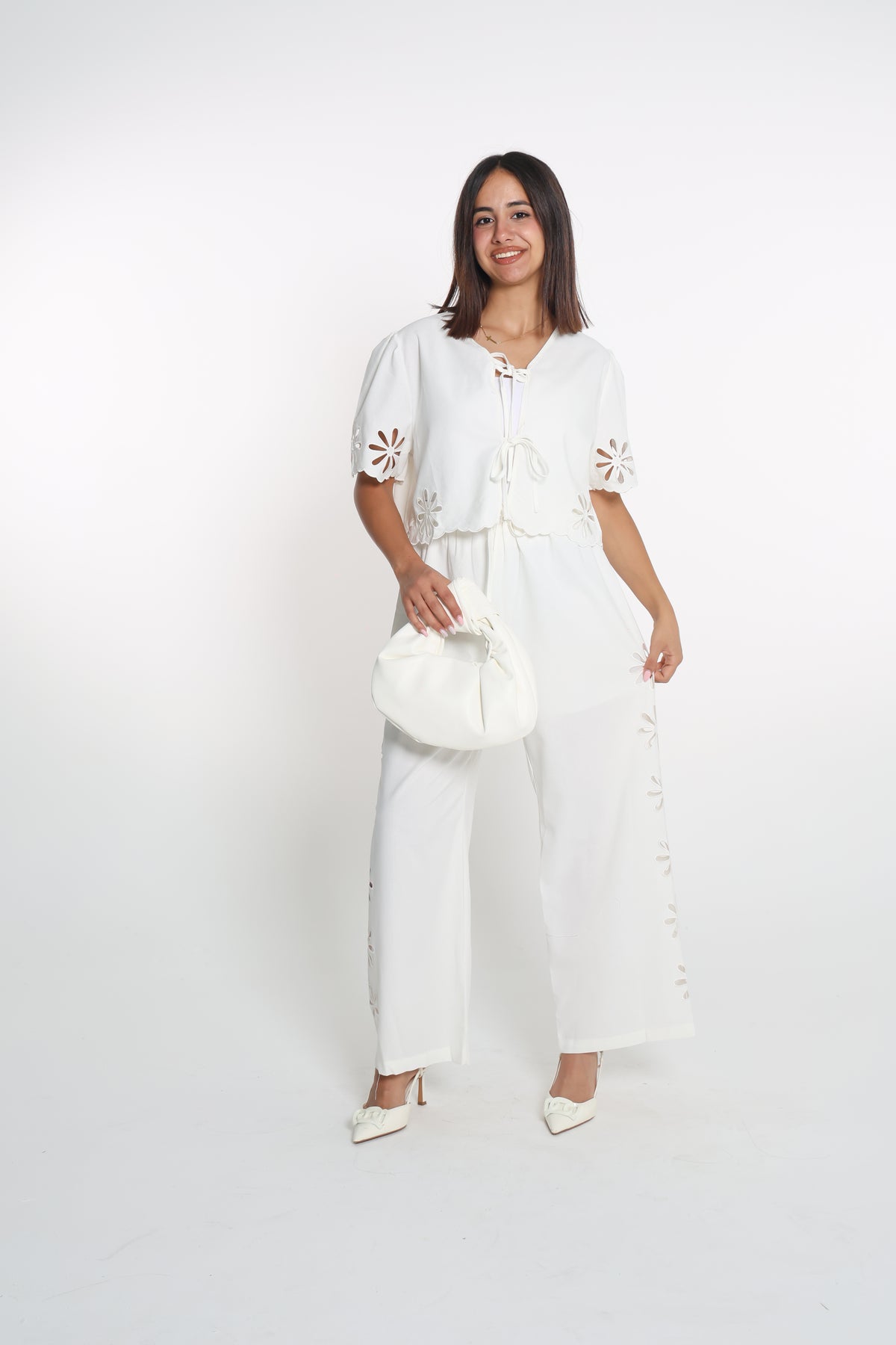 White 2 piece set- طقم أبيض