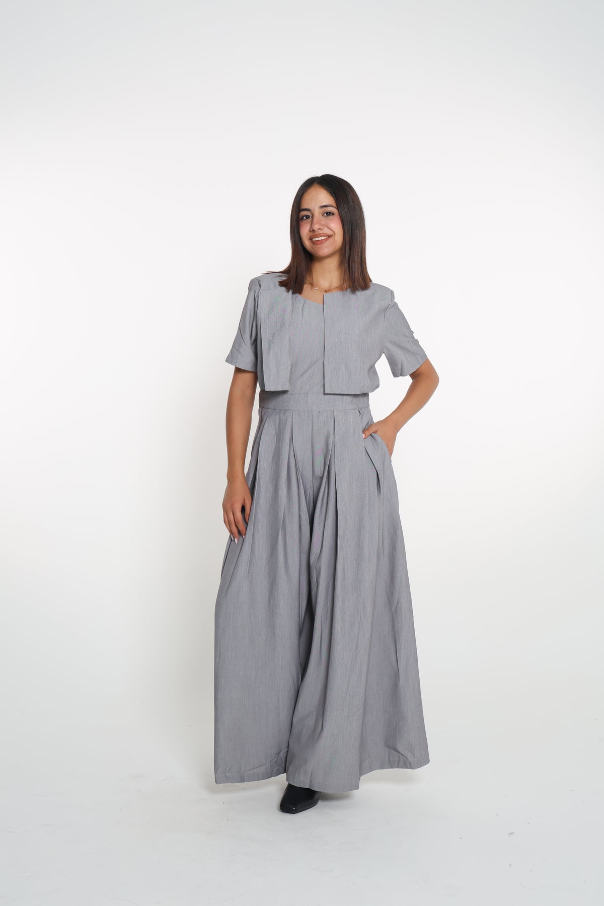اوفرهول رمادي - gray overalls