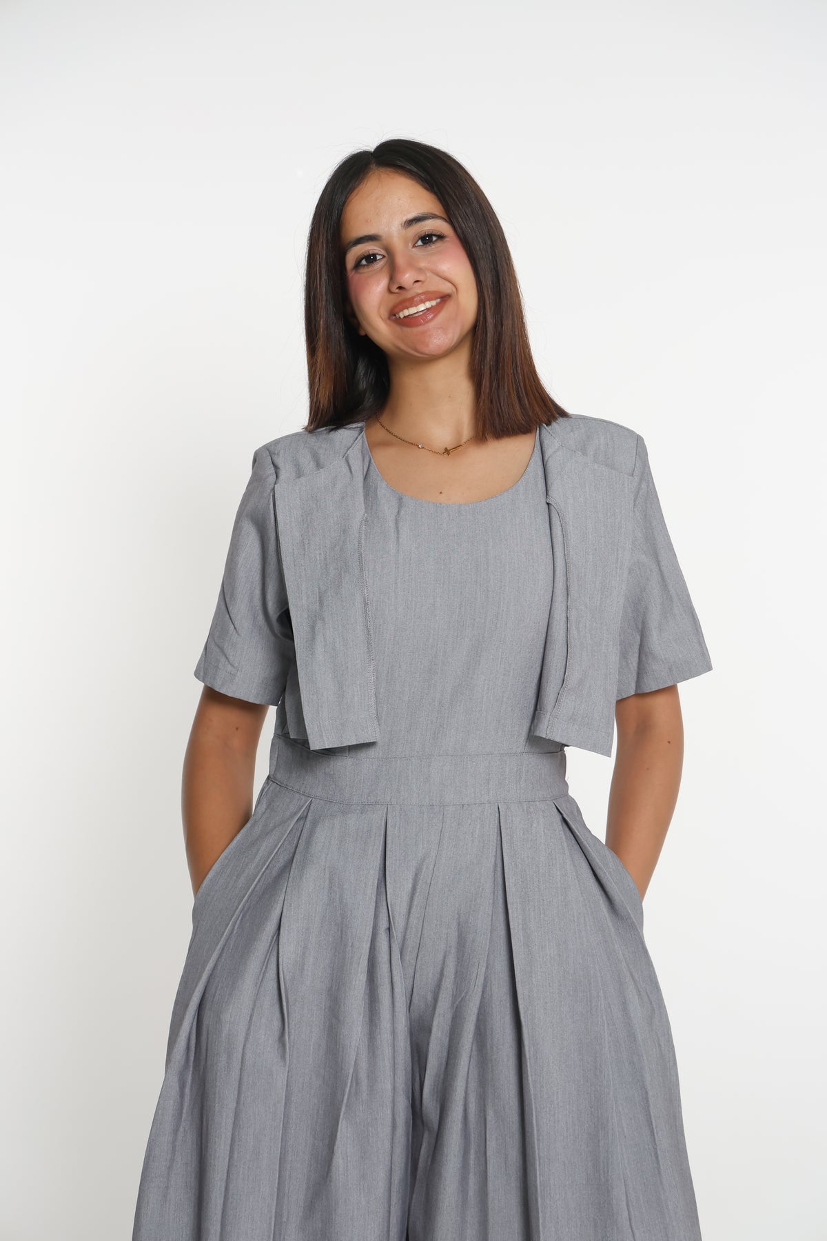 اوفرهول رمادي - gray overalls