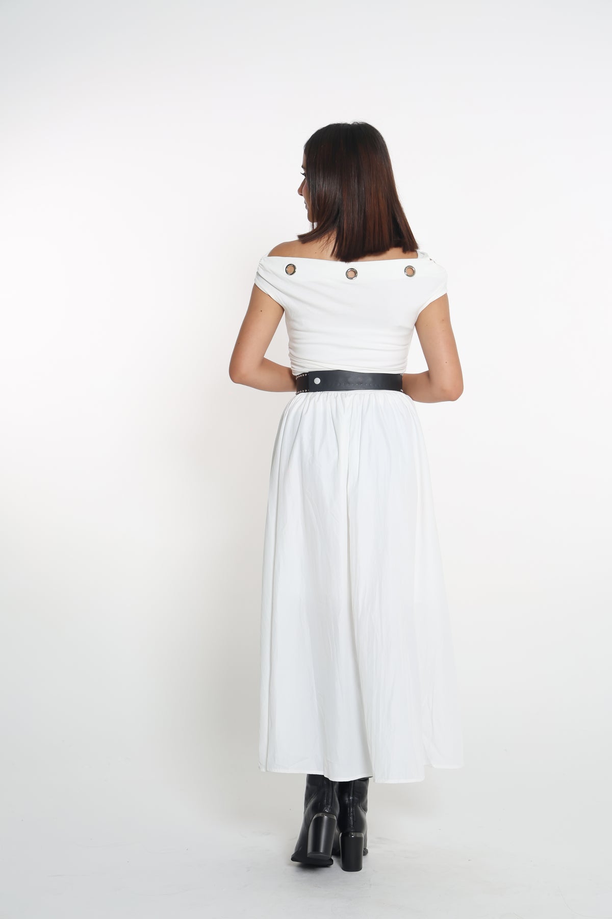 Belted off-shoulder dress- فستان مع حزام
