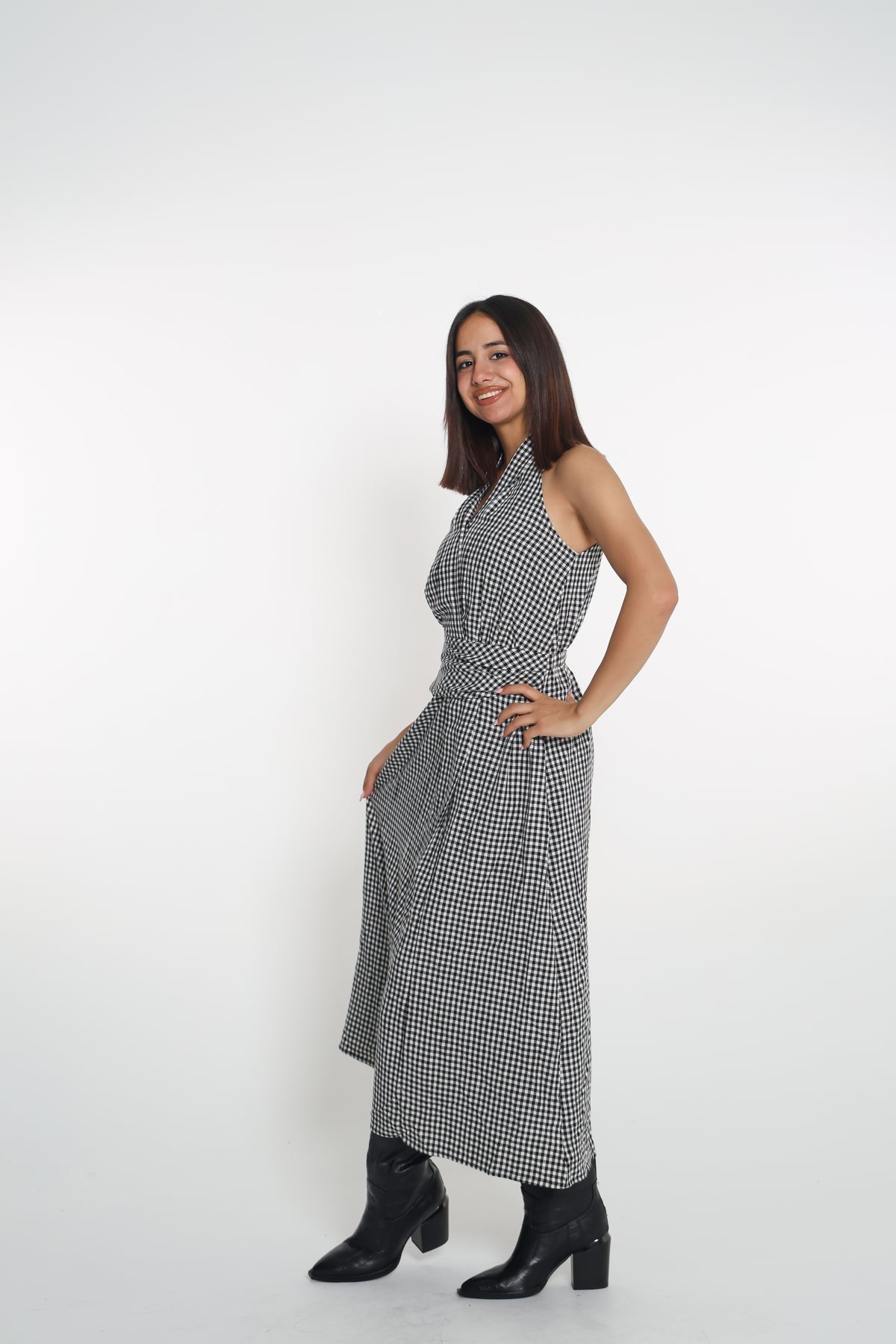 Gingham midi dress- فستان مقلّم