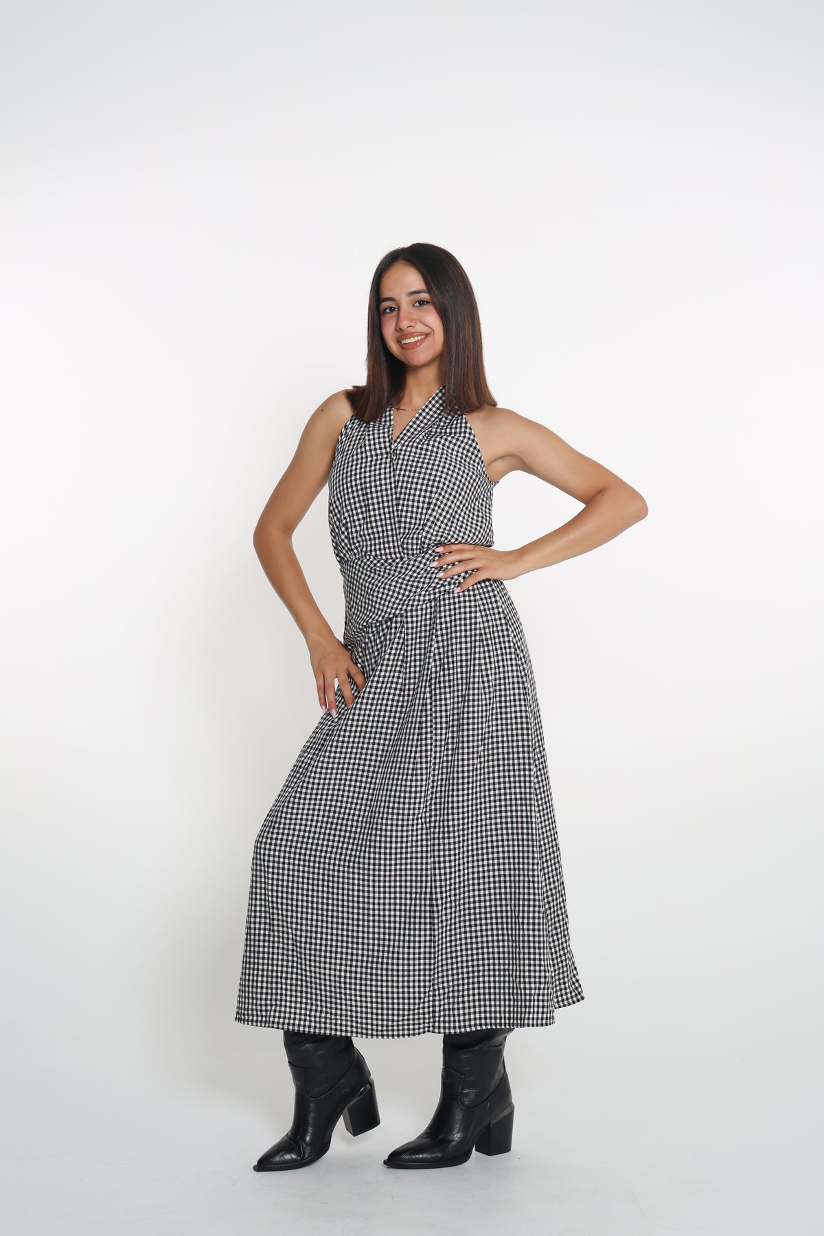 Gingham midi dress- فستان مقلّم