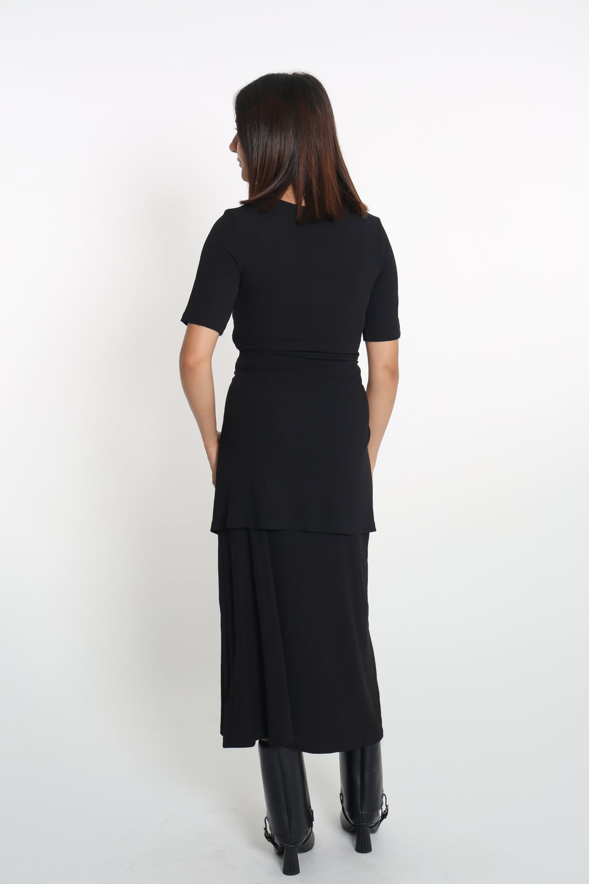 Black casual dress-فستان اسود بنربط