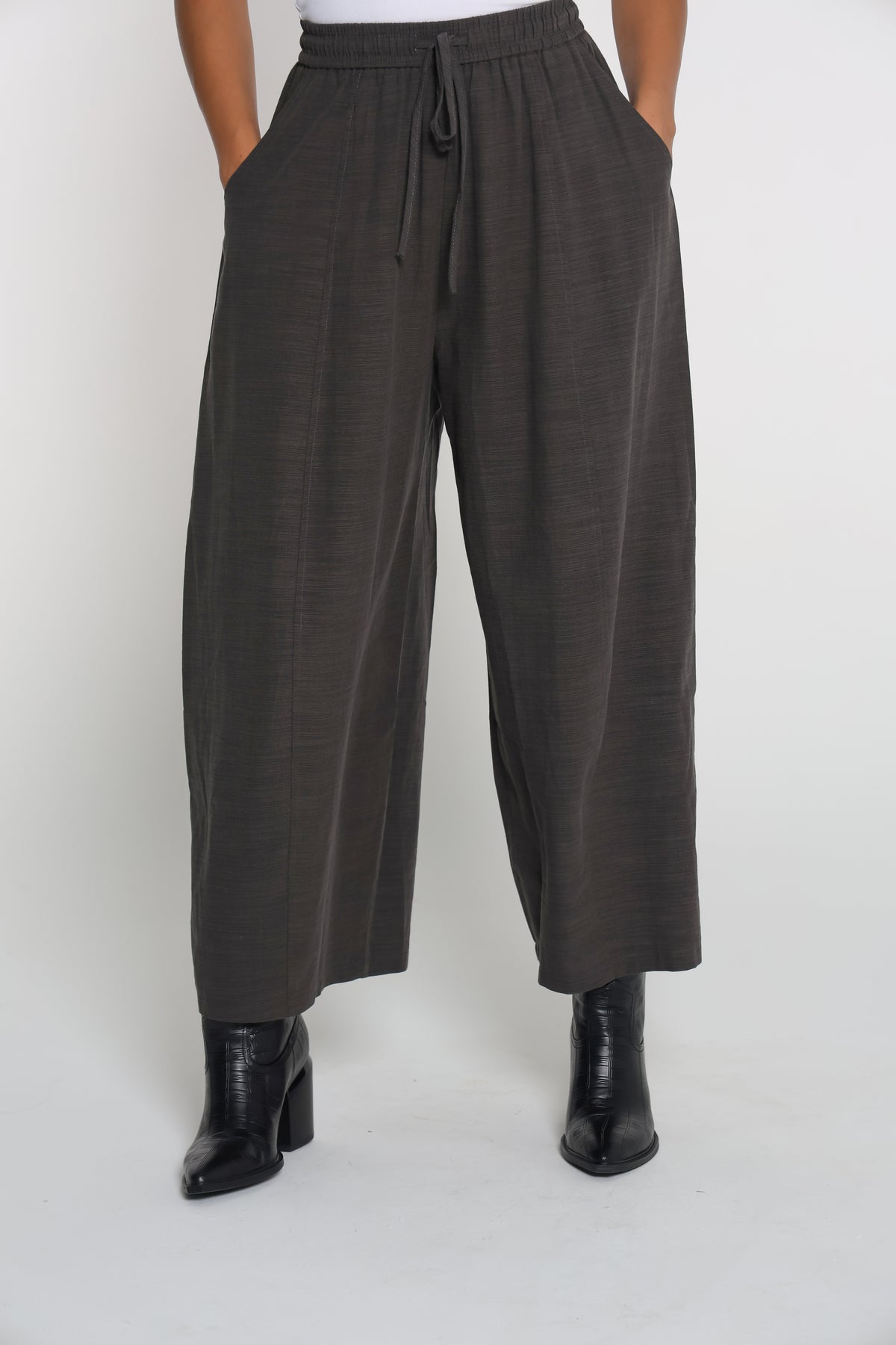 Baloon styled pants- بنطلون بالون ستايل