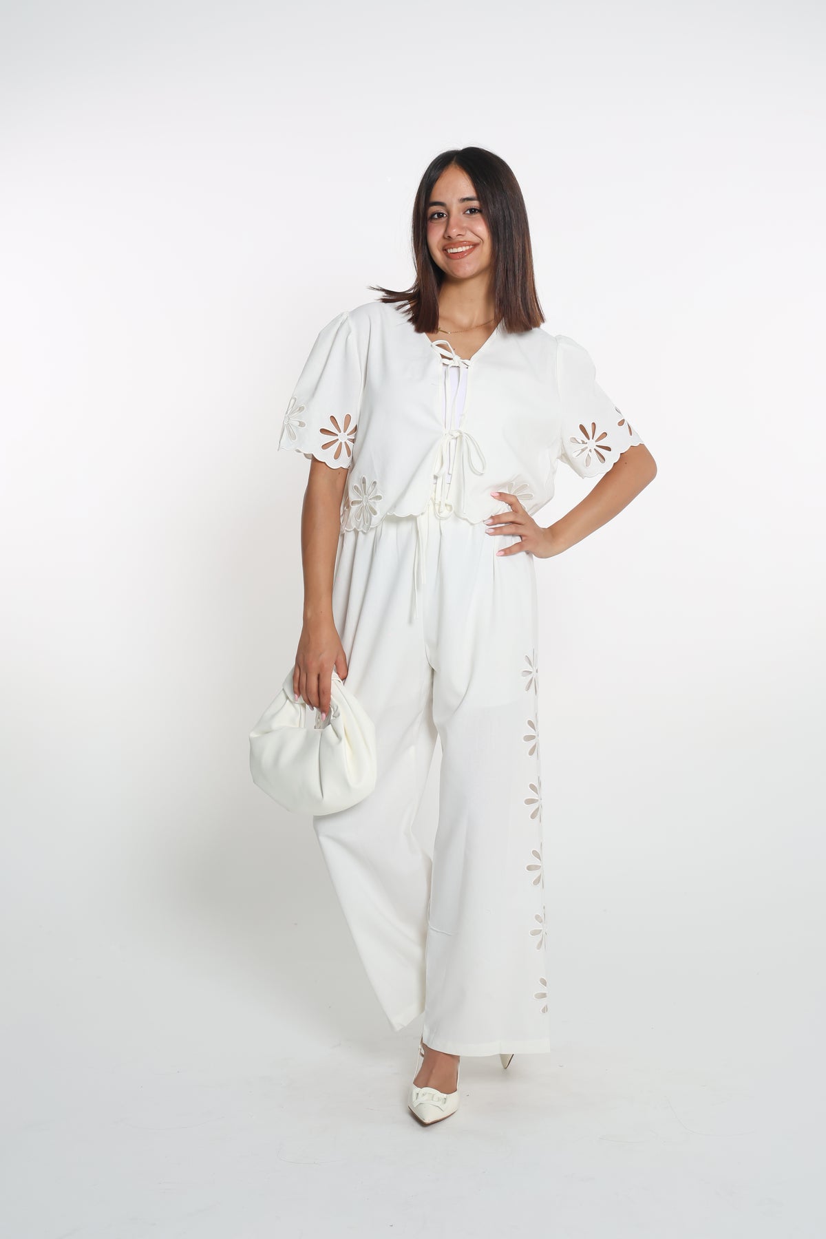 White 2 piece set- طقم أبيض