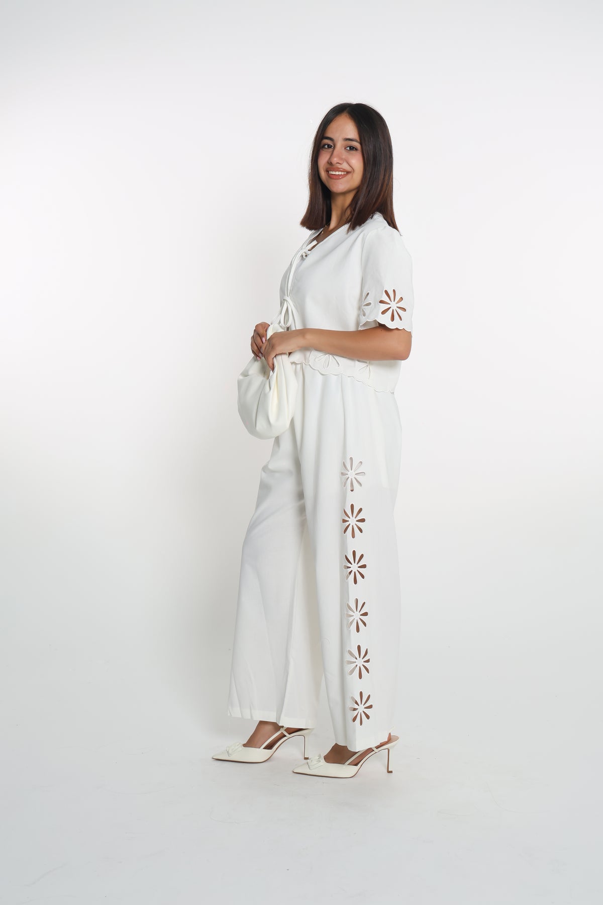 White 2 piece set- طقم أبيض