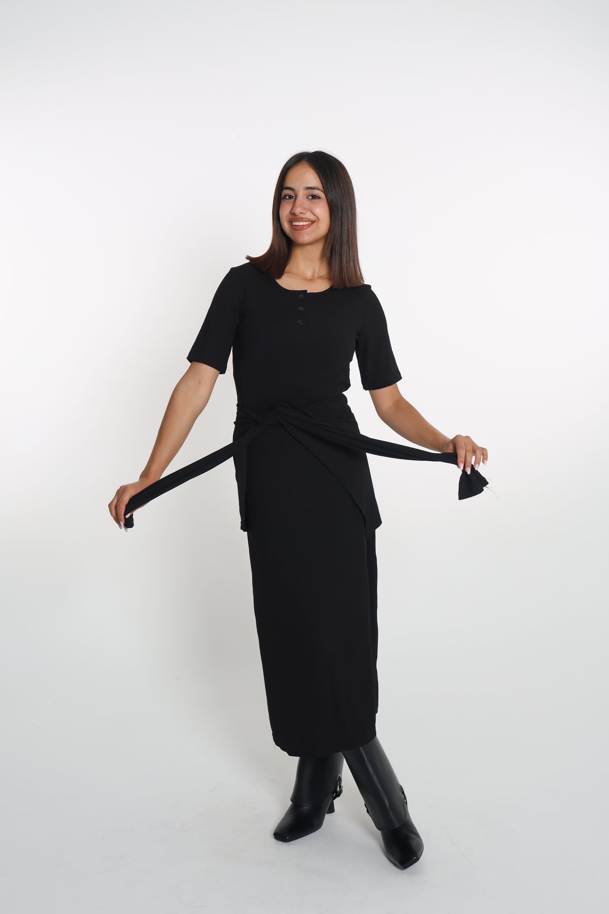 Black casual dress-فستان اسود بنربط