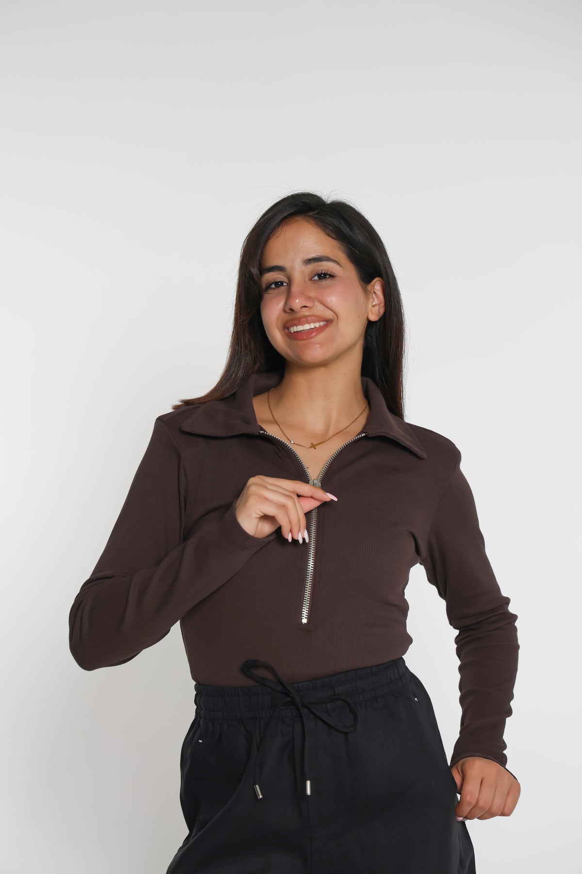 Zip up shirt- بلوزة سحّاب
